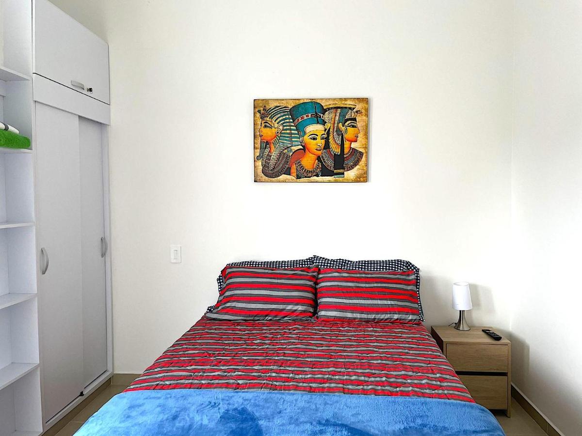 Apartment Coloridos: Cómodos Cerca De Panamericanas
