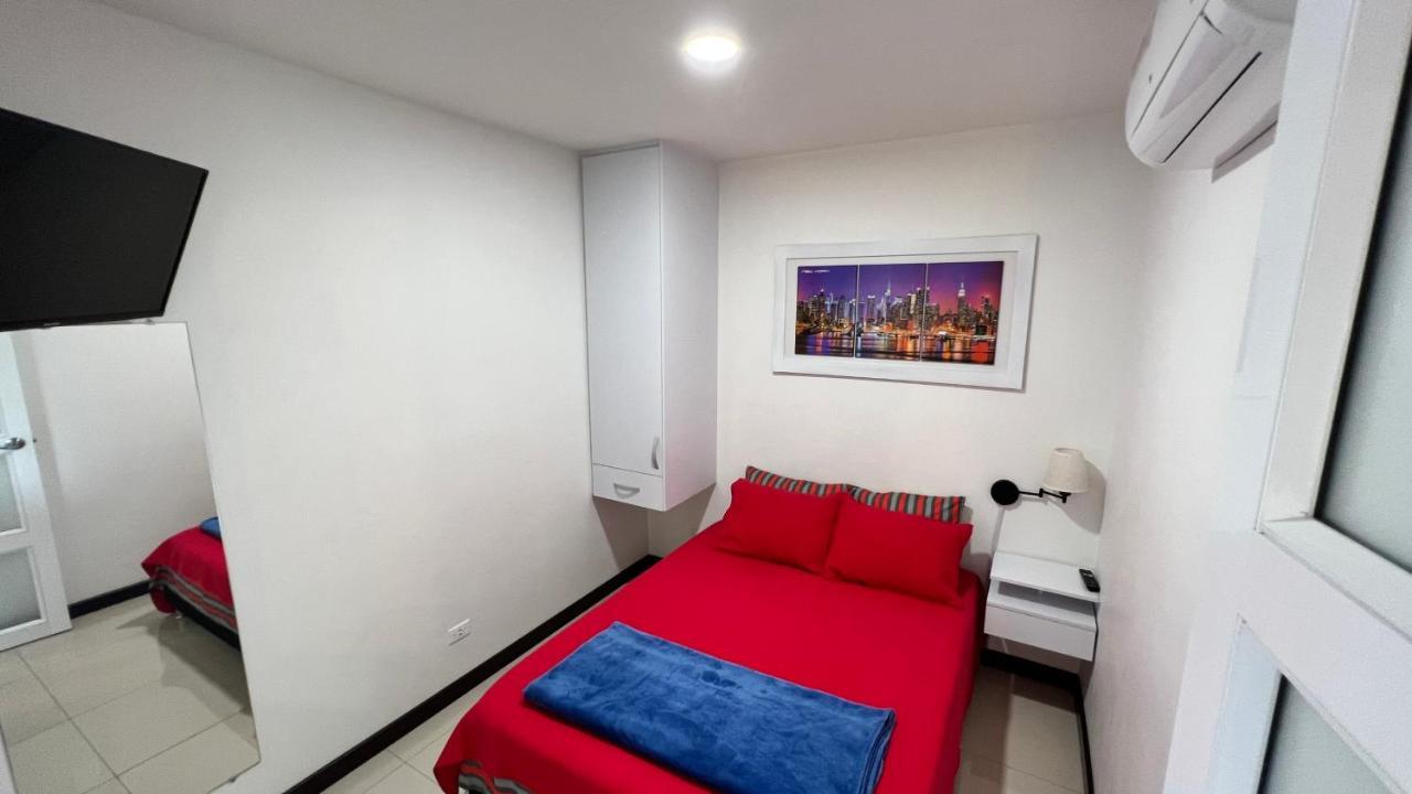 Apartment Coloridos: Cómodos Cerca De Panamericanas *