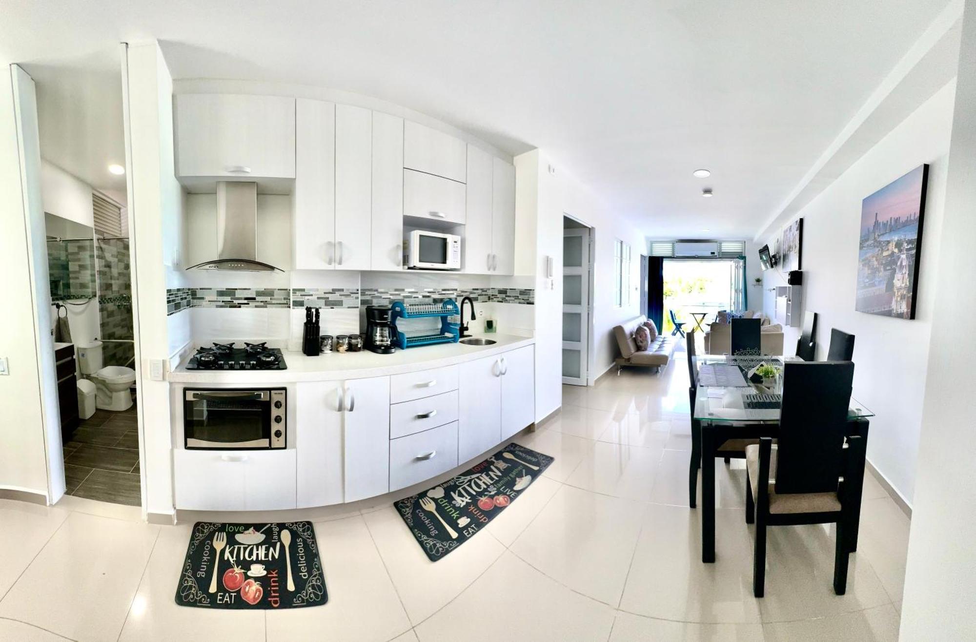 Coloridos: Cómodos Cerca De Panamericanas Apartment