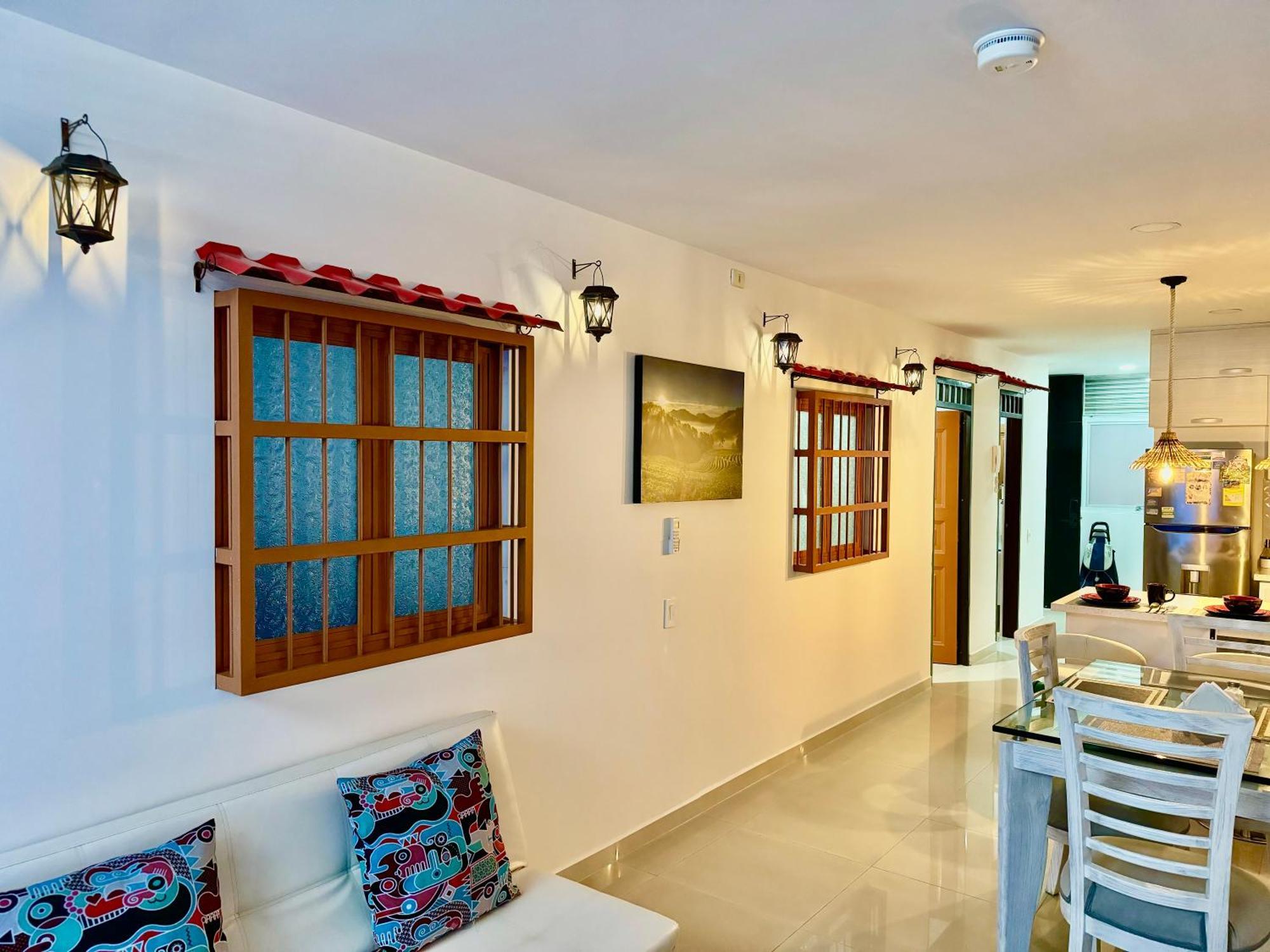 Apartment Coloridos: Cómodos Cerca De Panamericanas