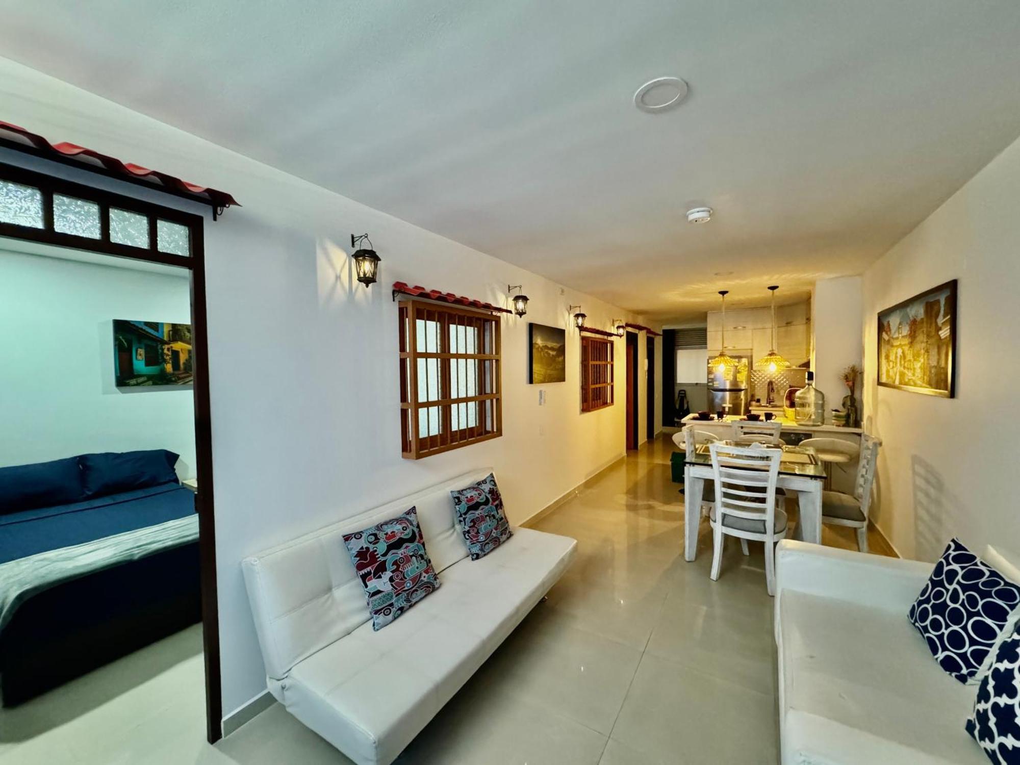 Coloridos: Cómodos Cerca De Panamericanas Apartment