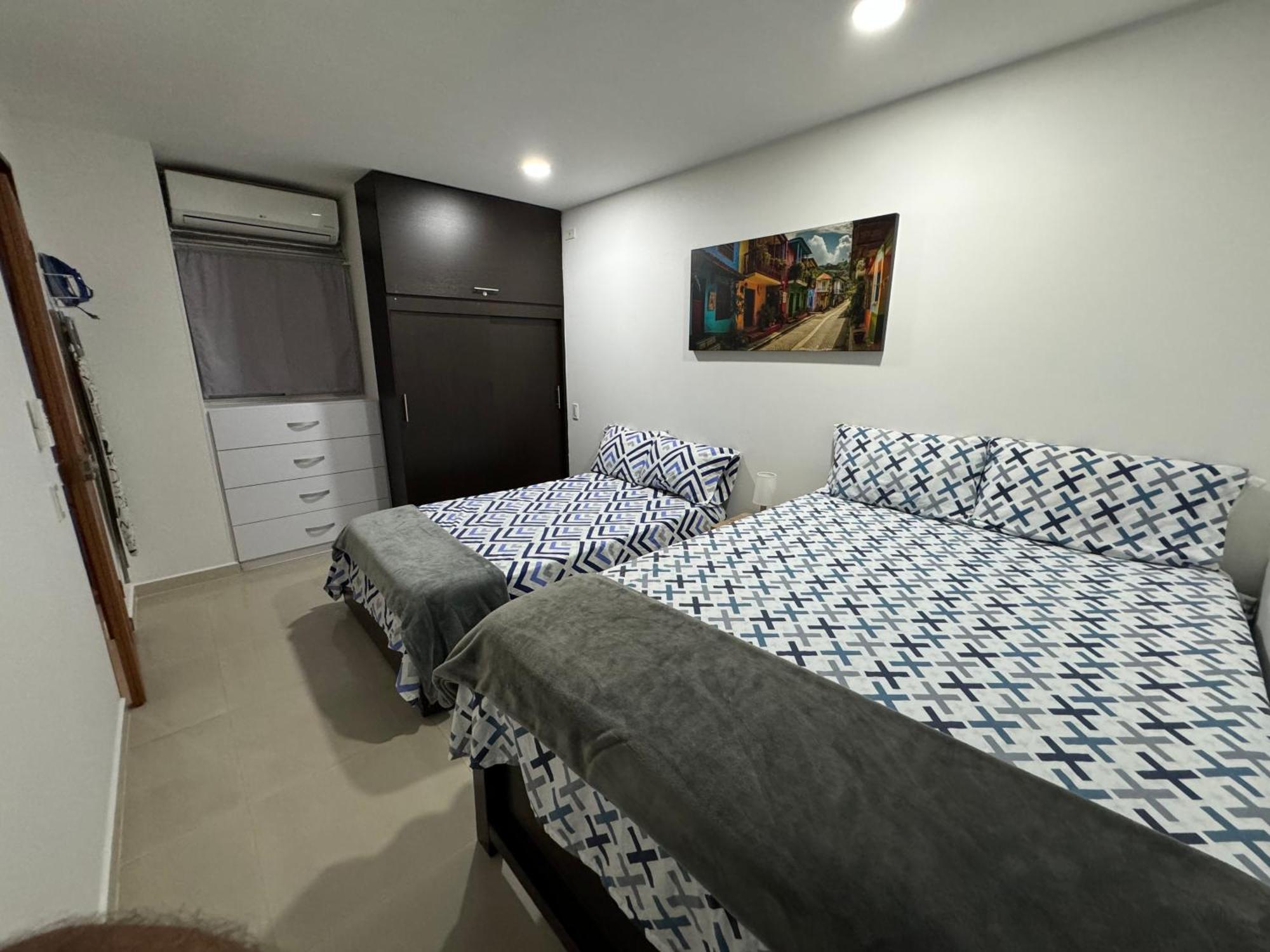 Coloridos: Cómodos Cerca De Panamericanas Apartment