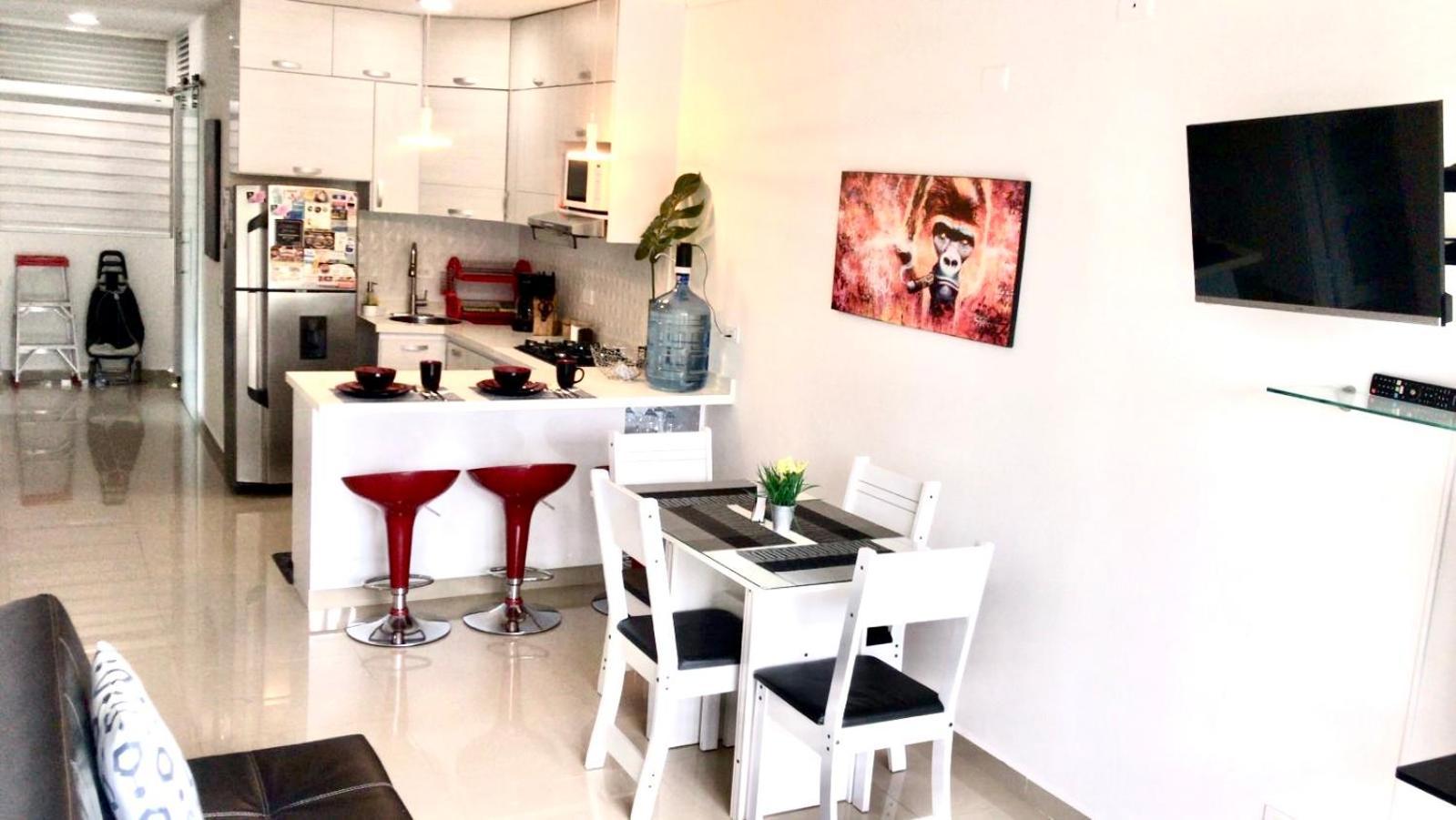 Coloridos: Cómodos Cerca De Panamericanas Apartment Cali