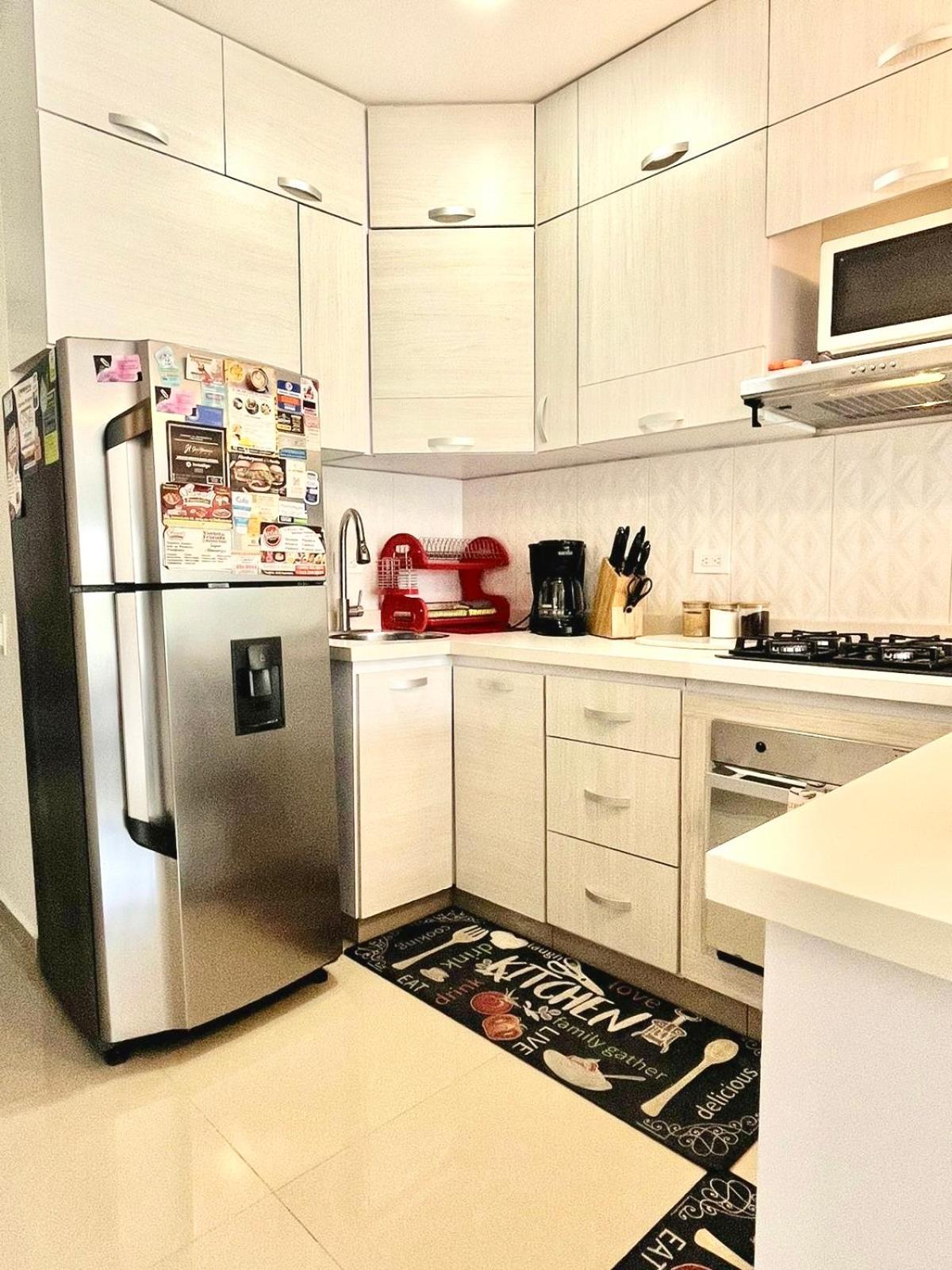 Apartment Coloridos: Cómodos Cerca De Panamericanas